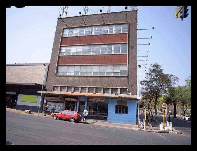 BUSINESS FOR SALE IN NEWTOWN